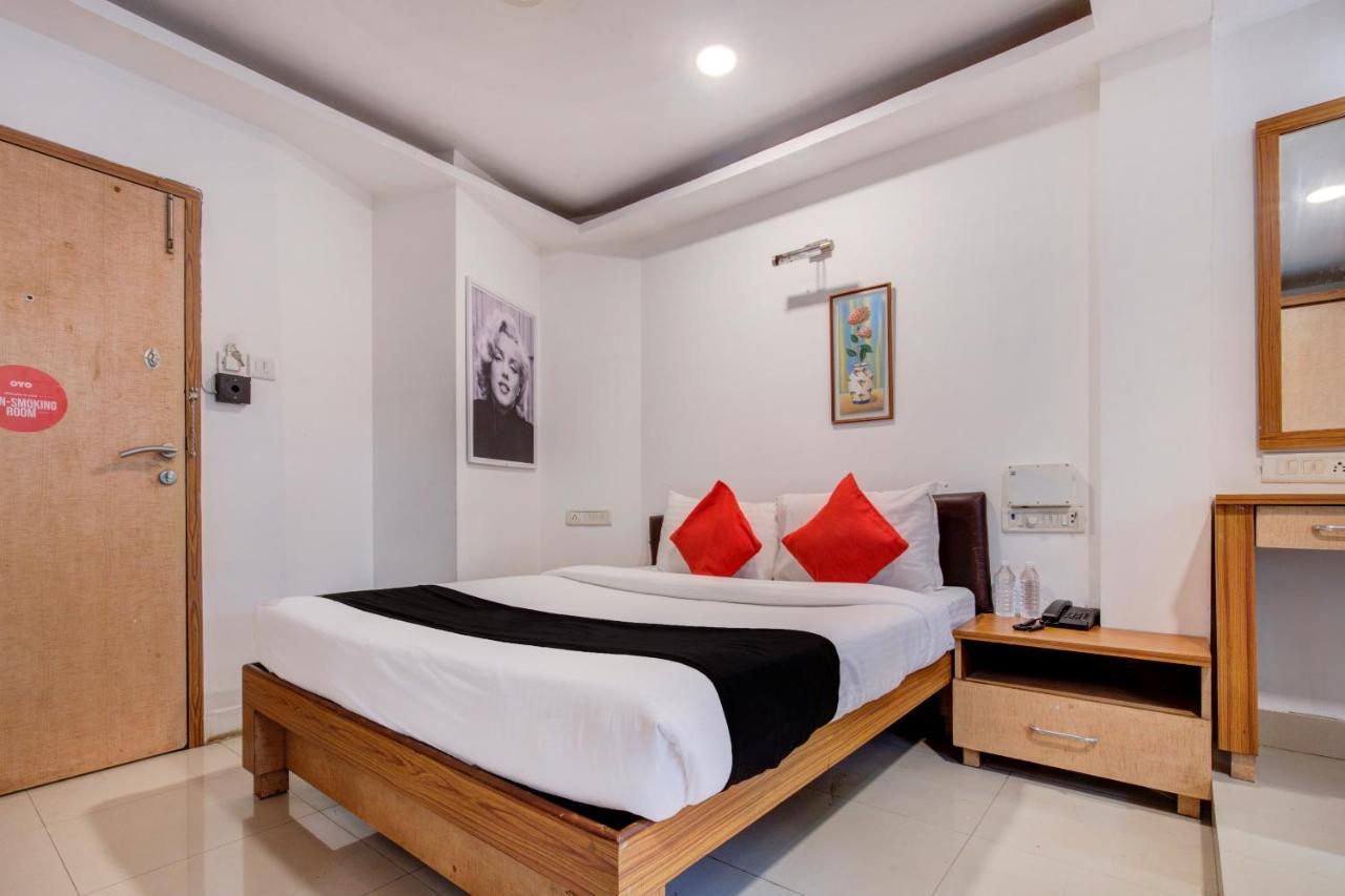 Capital O 77295 Hotel Bansidhar Bhuvan Mumbai Exterior foto